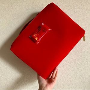 Estée Lauder cosmetics bag